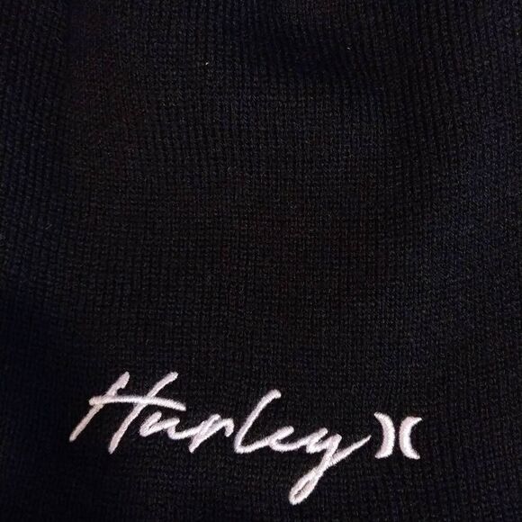 Hurley NWT Staple Beanie Black and White Embroidery OS Surfer Fans Love This Hat - Picture 1 of 9